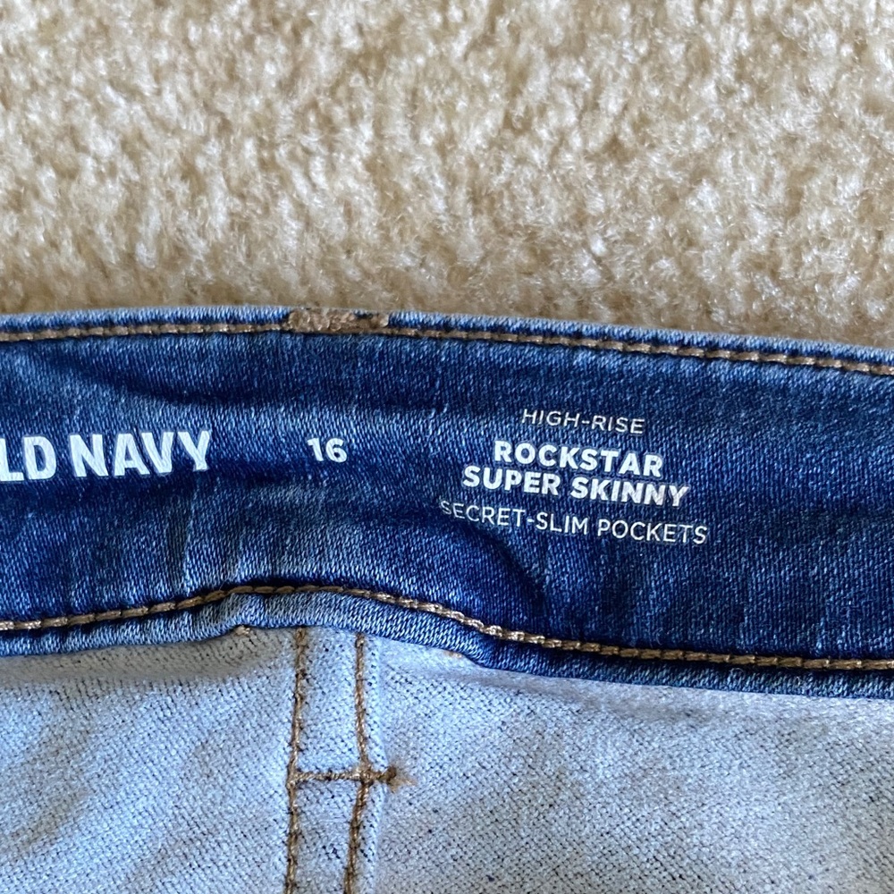 High Rise Rockstar Jeans - Picture 2 of 4